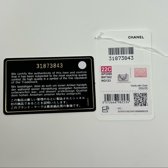 Chanel Vanity - Picture 7 of 7